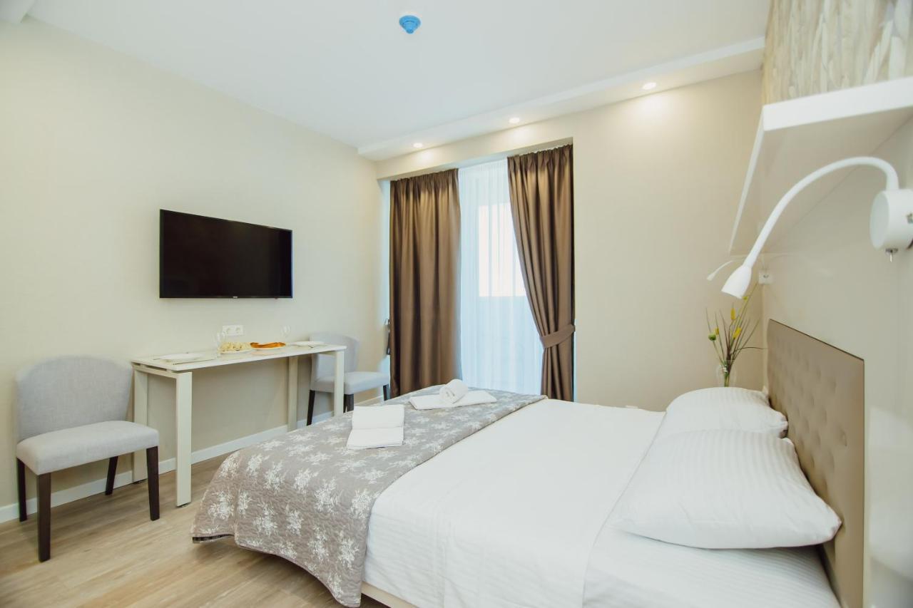 Your Sunshine Apartments Batumi Eksteriør bilde